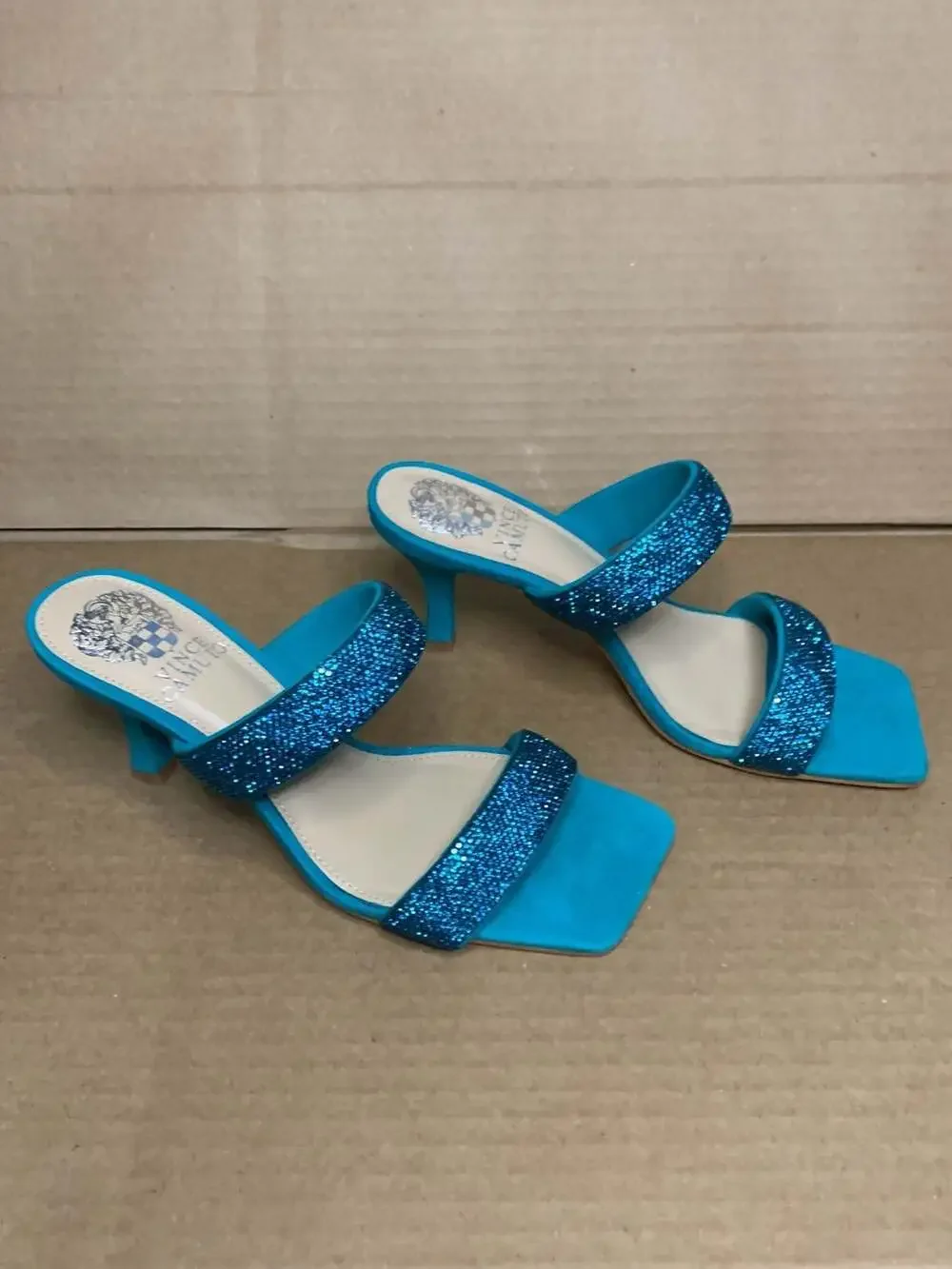 Vince Camuto vince camuto